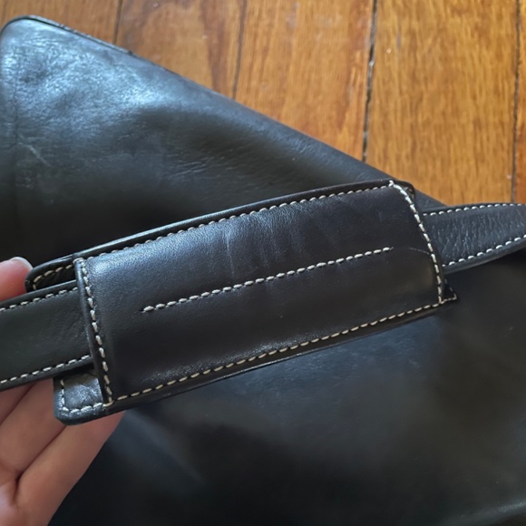 Authentic Coach Laptop Messenger - Picture 11 of 16